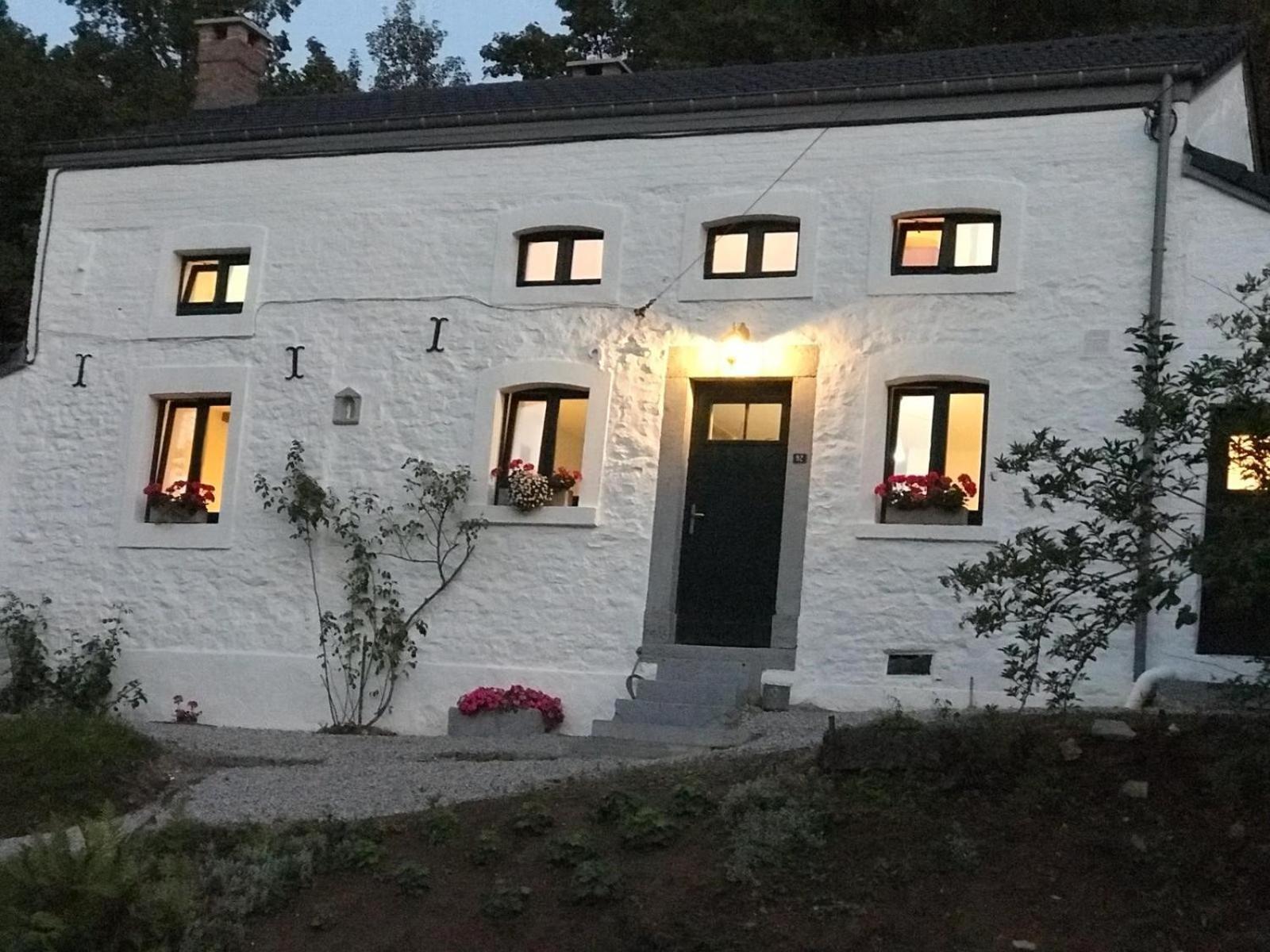 La Petite Maison Blanche Wanze Ngoại thất bức ảnh